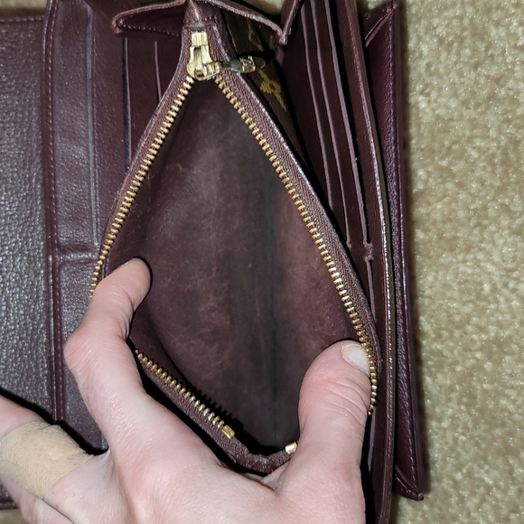 Authentic Louis Vuitton wallet - Picture 10 of 13